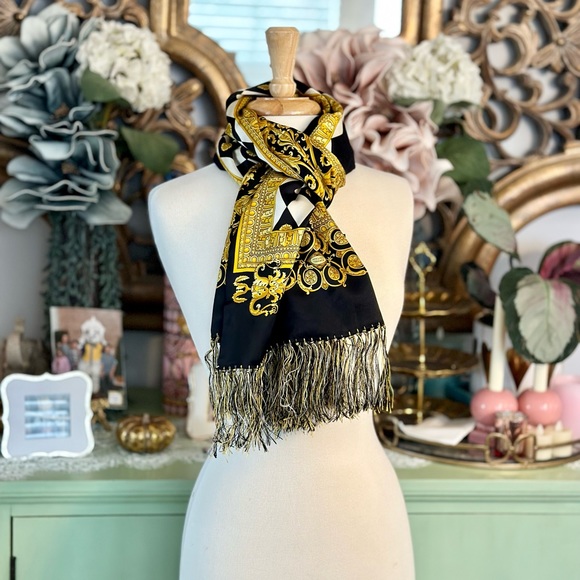 Versace Silk Scarf w Box - Picture 3 of 8